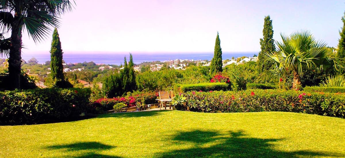 Detached Villa in Elviria — photo 5 of 10