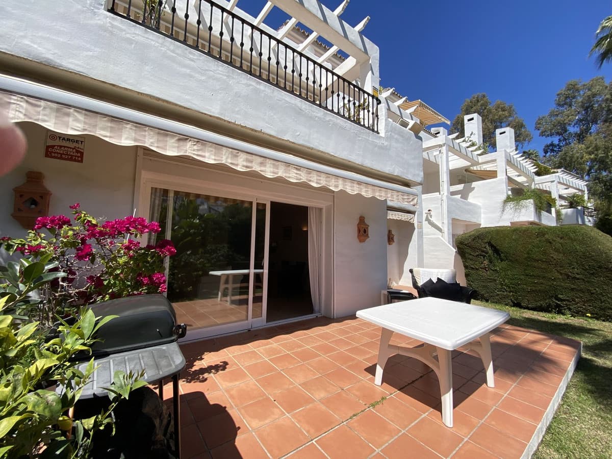 Duplex in La Quinta — photo 1 of 10