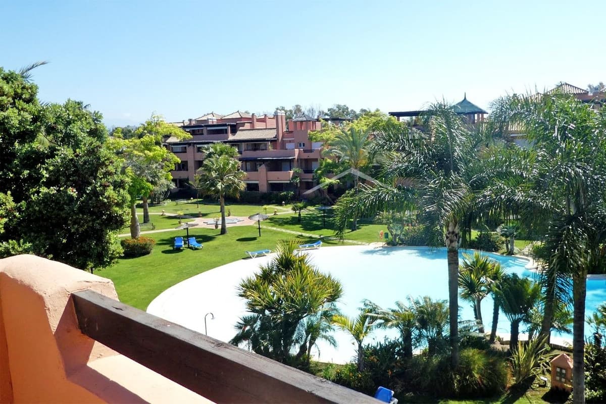 Penthouse Duplex in Guadalmina Baja — photo 3 of 10