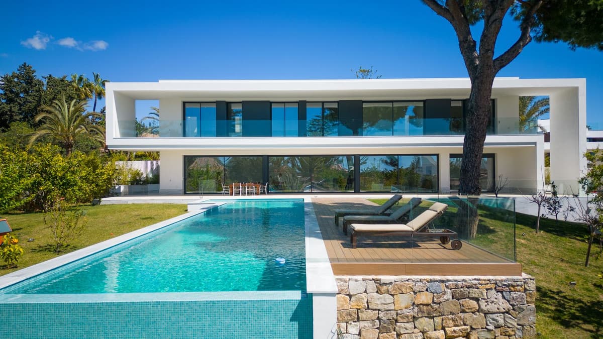 Detached Villa in Marbesa — photo 1 of 10