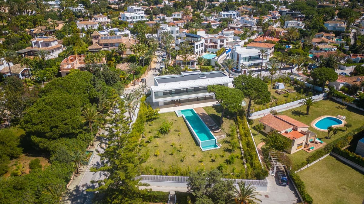 Detached Villa in Marbesa — photo 2 of 10