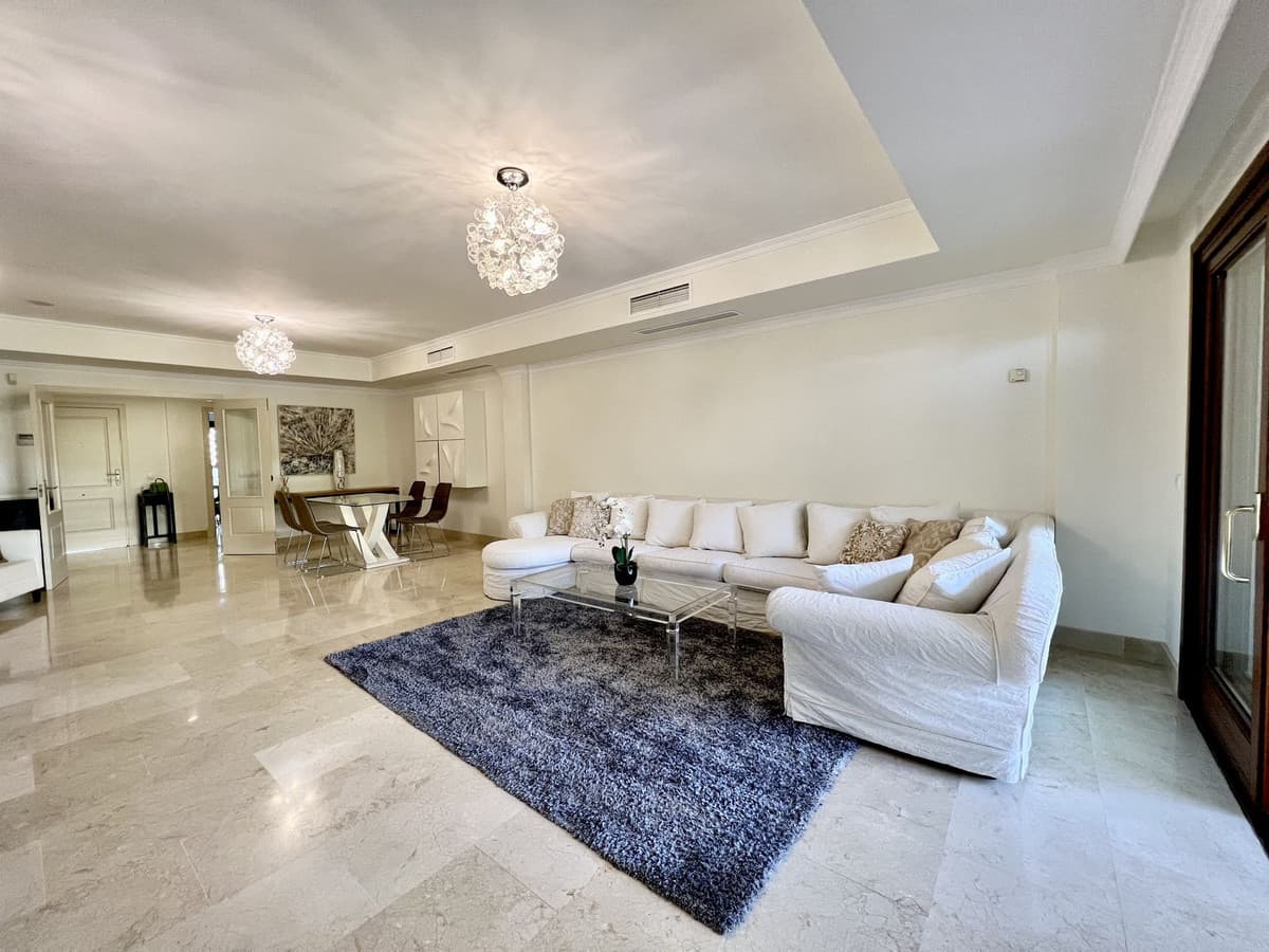 Ground Floor Apartment in The Golden Mile — photo 4 of 10