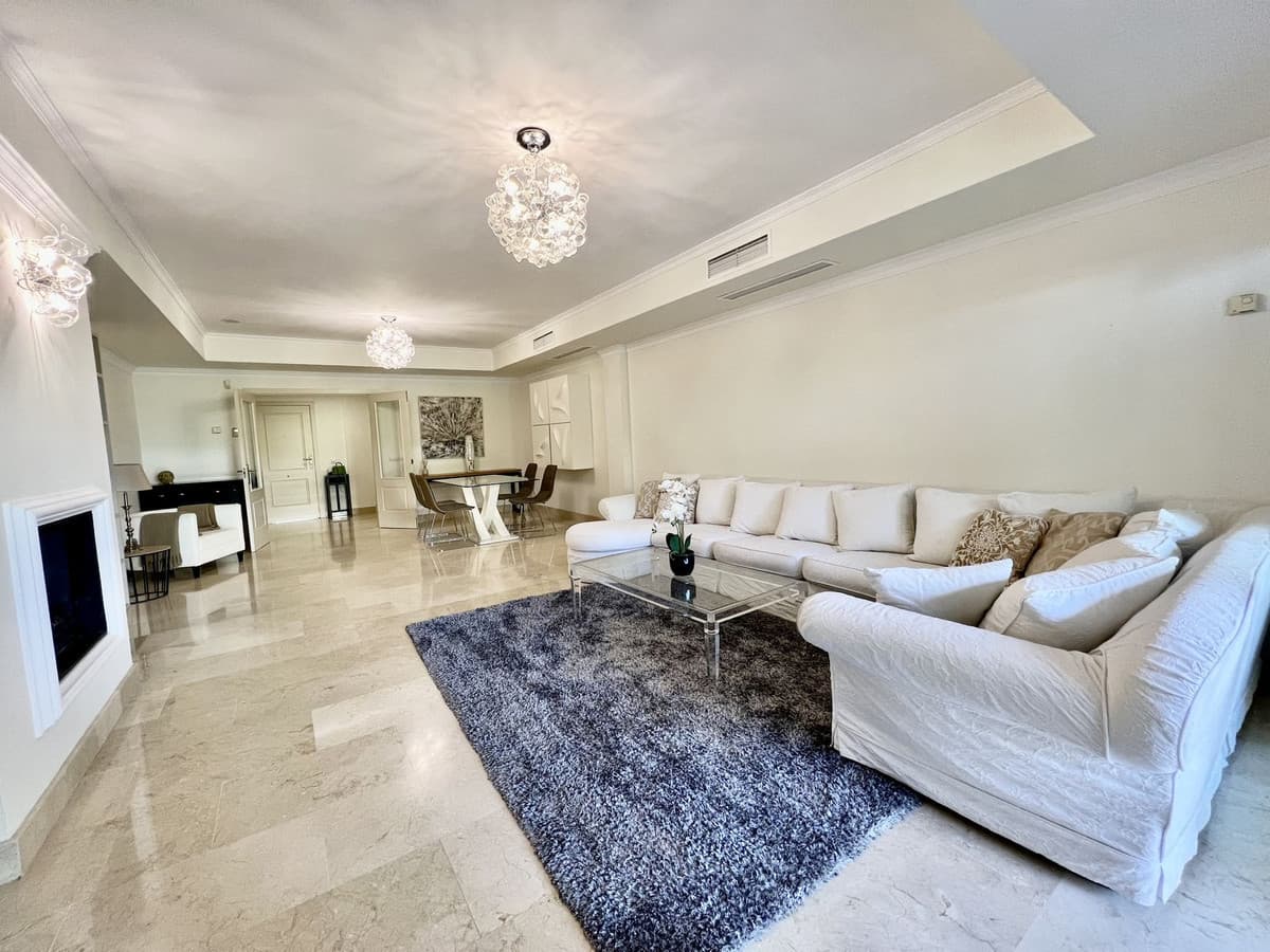 Ground Floor Apartment in The Golden Mile — photo 5 of 10