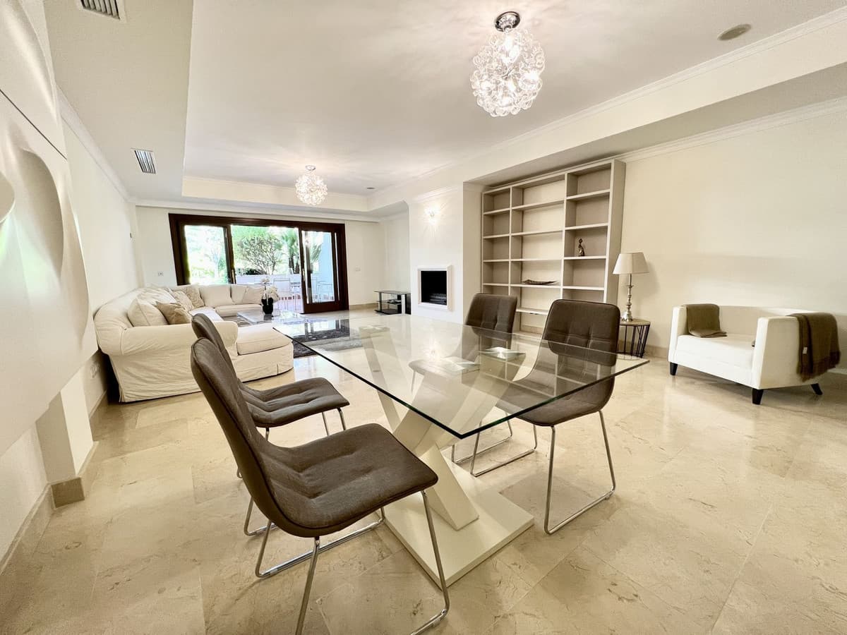 Ground Floor Apartment in The Golden Mile — photo 8 of 10