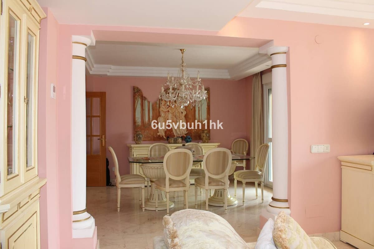 Middle Floor Apartment in Manilva — photo 9 of 10