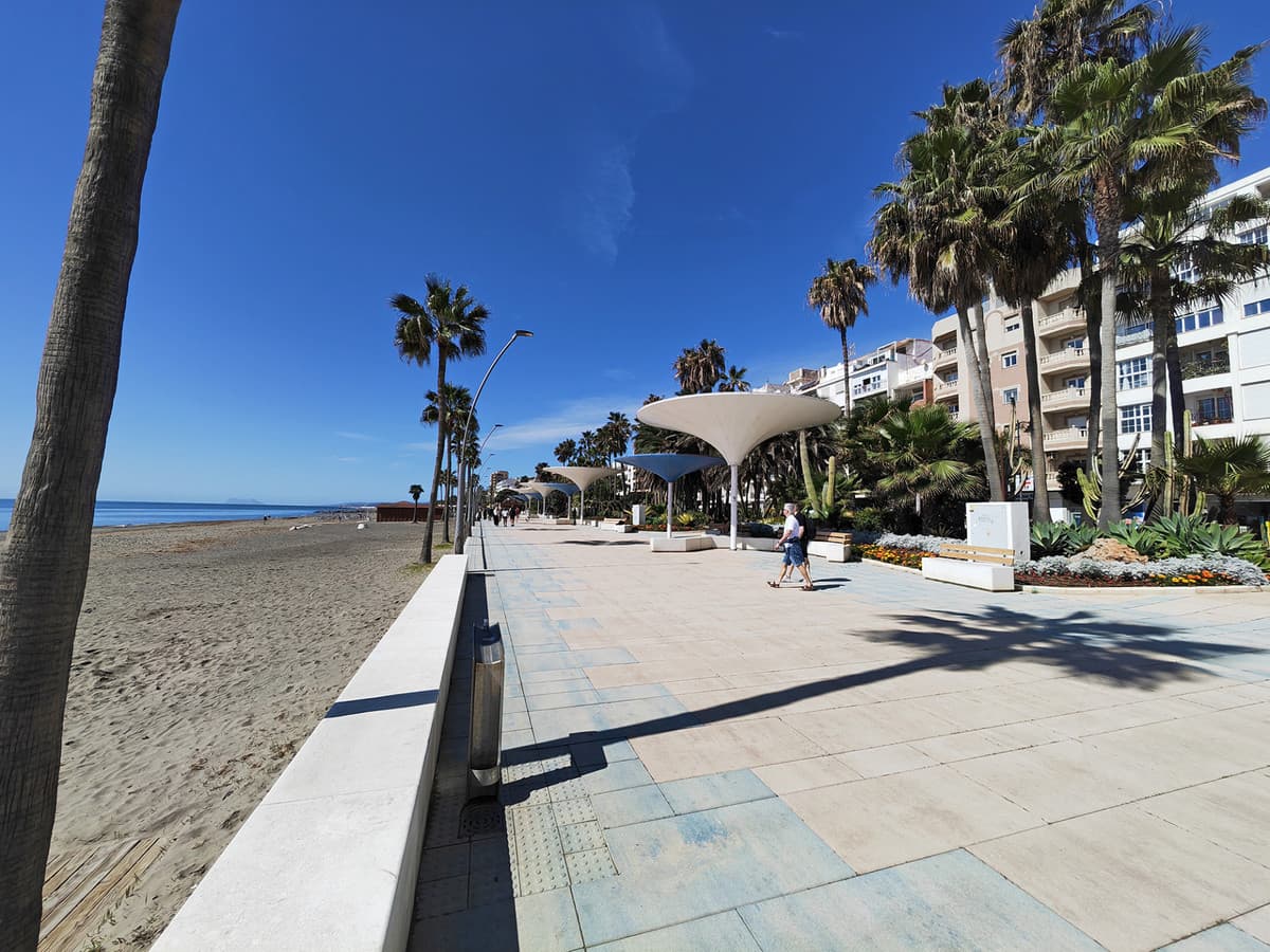 Townhouse in Estepona — photo 1 of 10