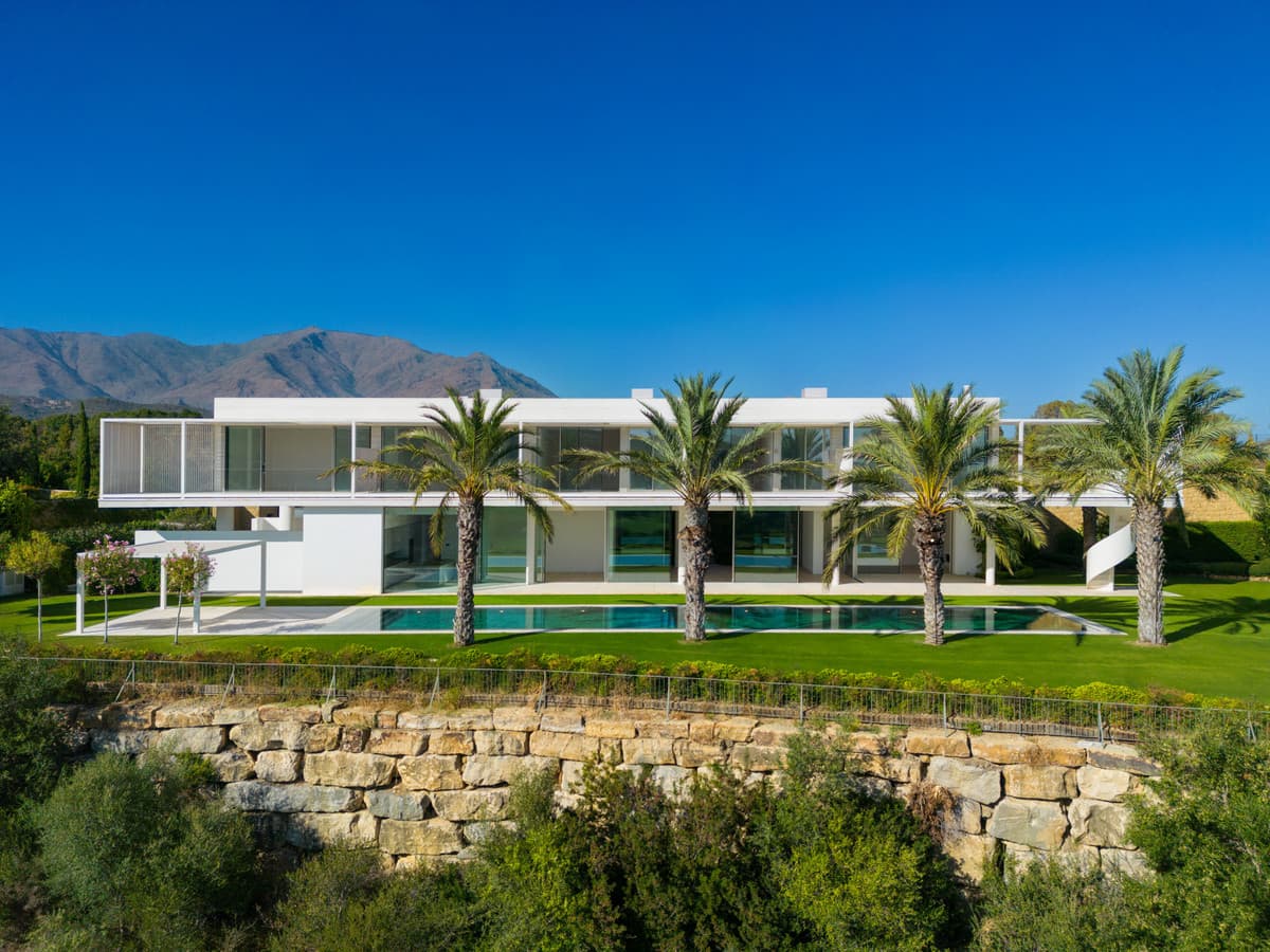 Detached Villa in Casares — photo 1 of 10
