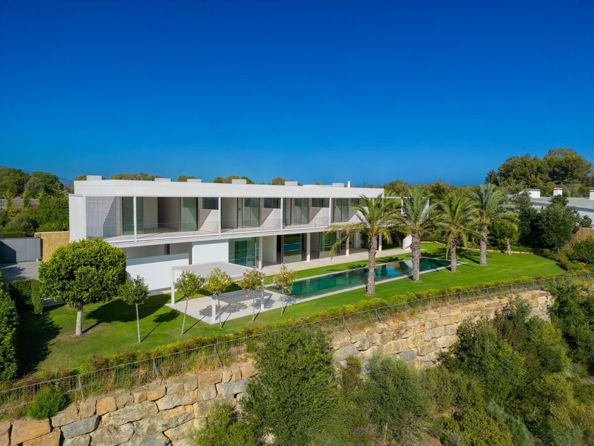Detached Villa in Casares — photo 3 of 10