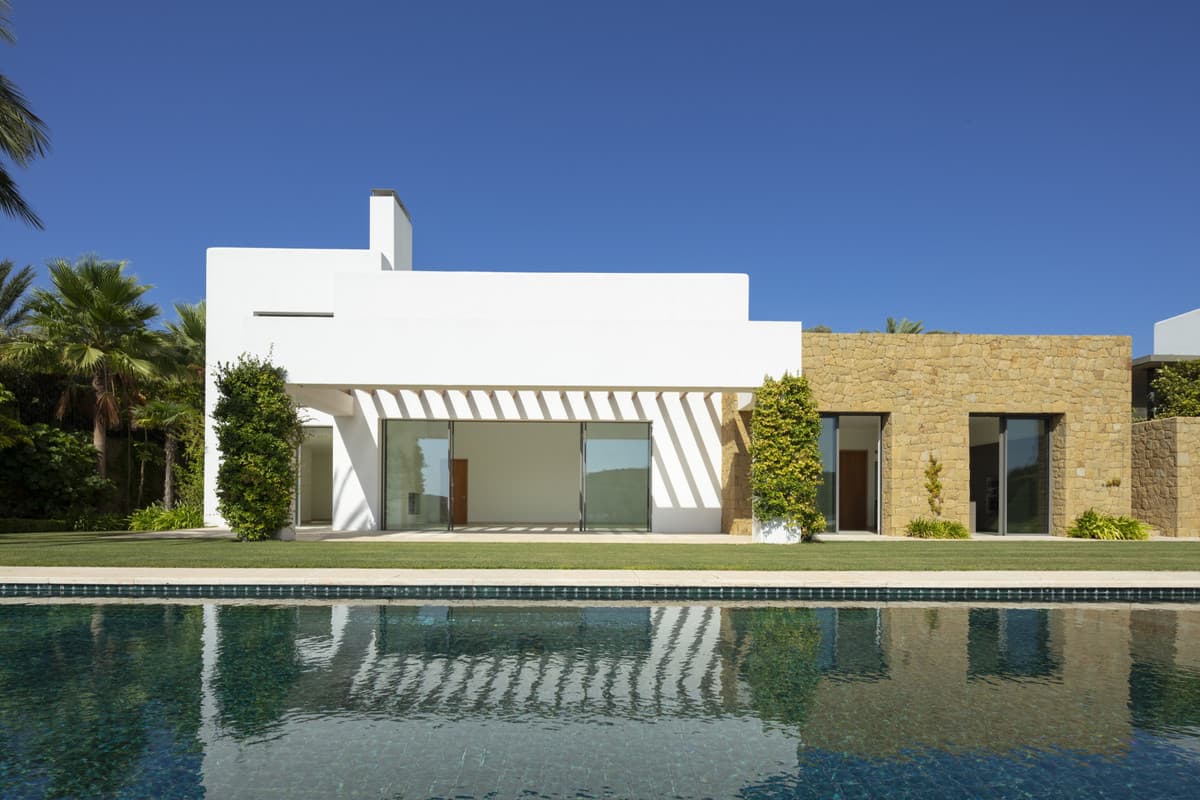 Detached Villa in Casares — photo 4 of 10