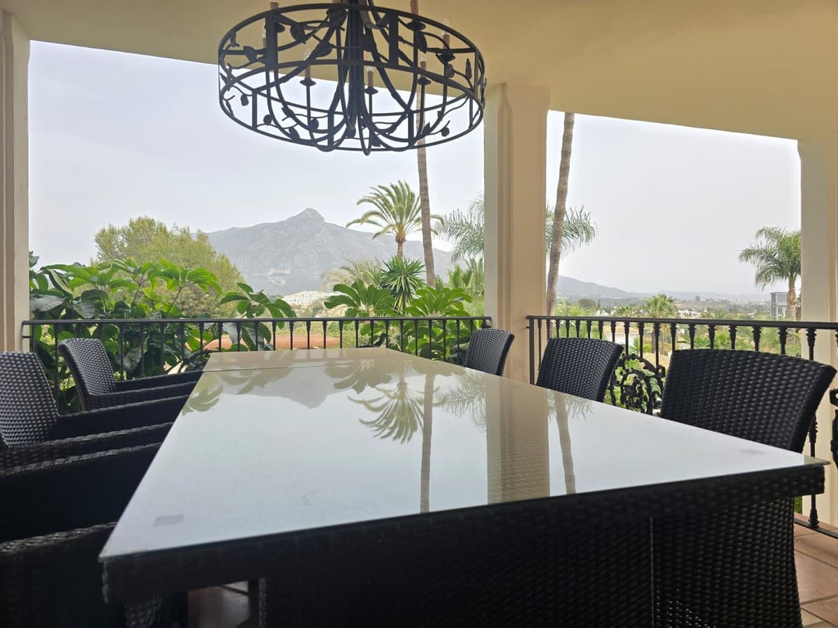 Detached Villa in Marbella — photo 4 of 10