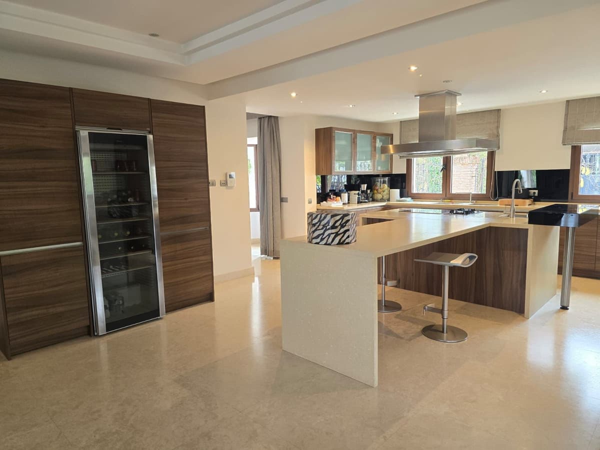Detached Villa in Marbella — photo 5 of 10