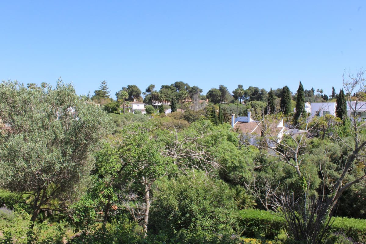 Detached Villa in Sotogrande Costa — photo 2 of 10