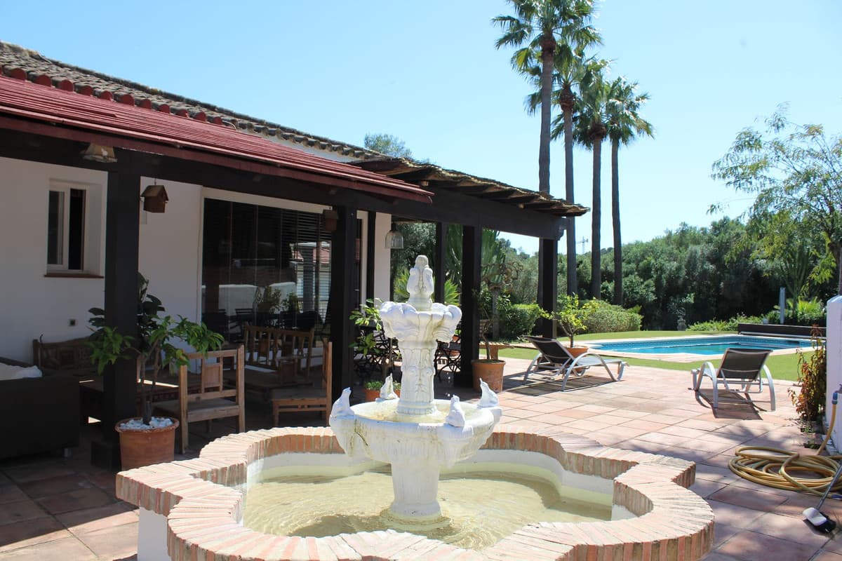 Detached Villa in Sotogrande Costa — photo 5 of 10