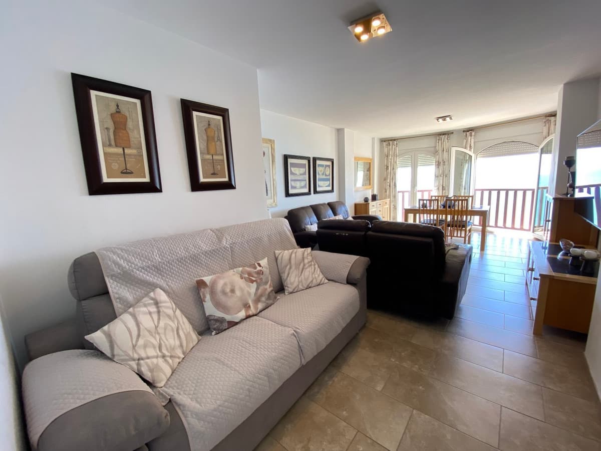 Middle Floor Apartment in Carvajal — photo 3 of 10