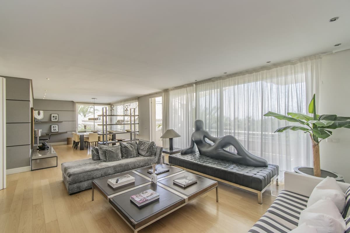 Penthouse in Nagüeles — photo 2 of 10