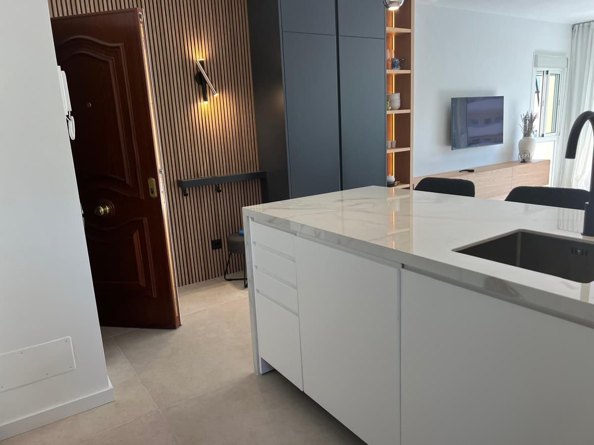 Middle Floor Apartment in Marbella — photo 8 of 10