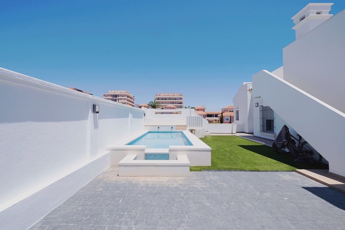 Detached Villa in Manilva — photo 2 of 10