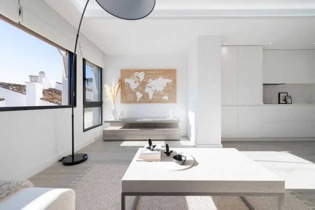 Middle Floor Apartment in Puerto Banús — photo 2 of 10
