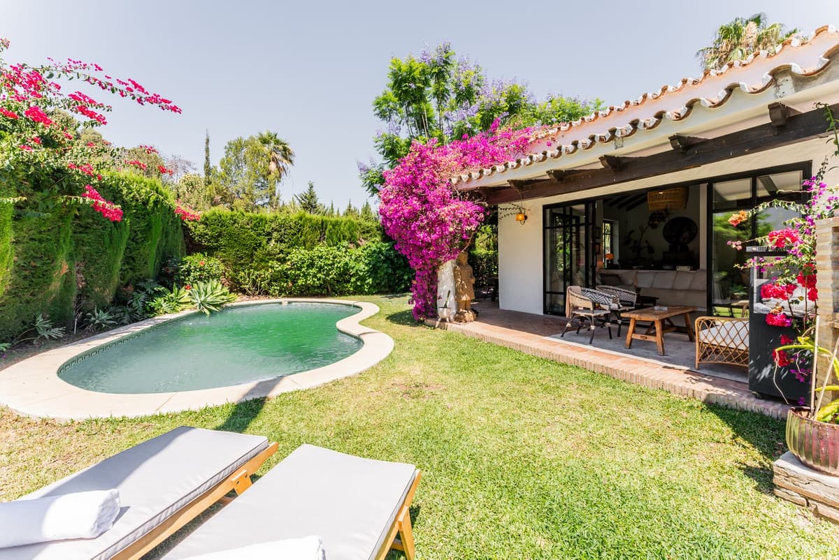 Detached Villa in Atalaya — photo 1 of 10