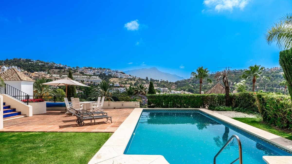 Detached Villa in Los Arqueros — photo 3 of 10