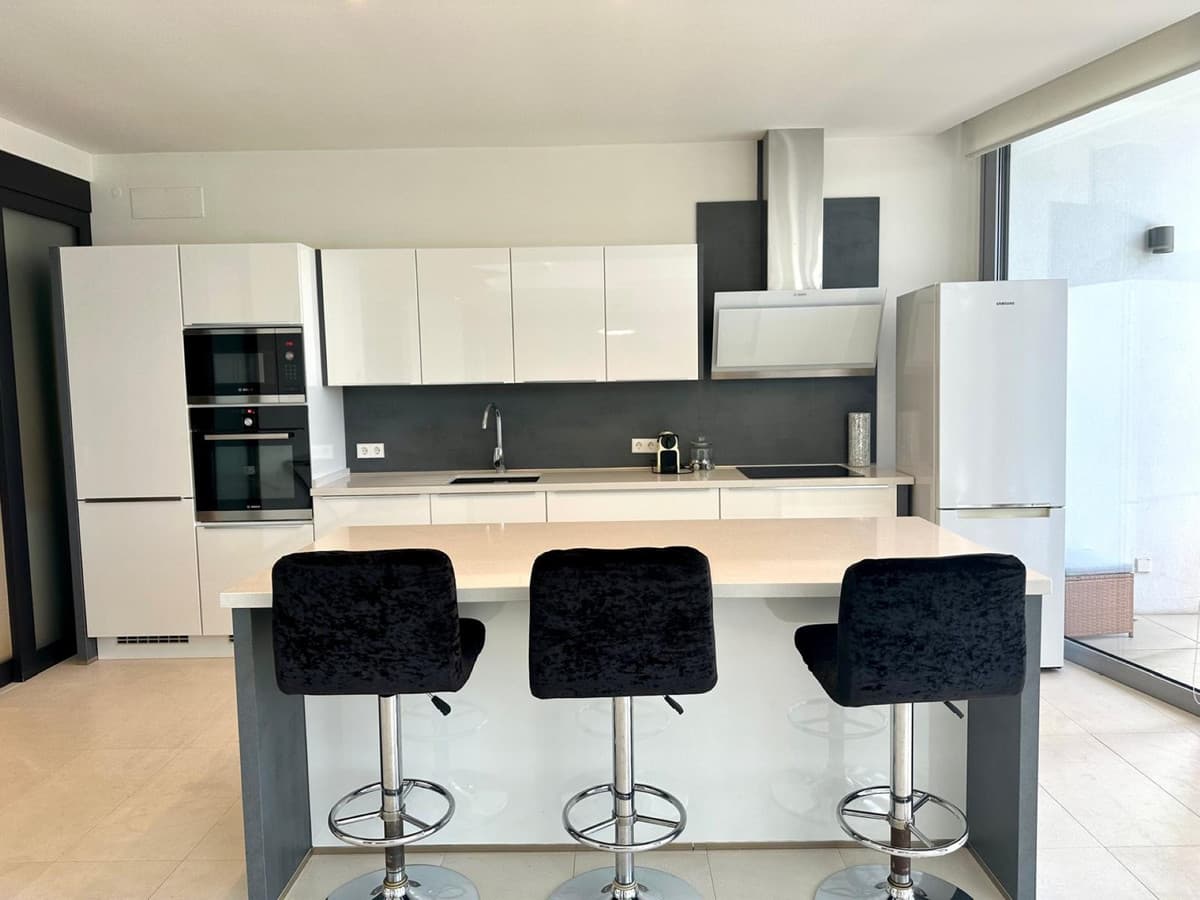 Townhouse in The Golden Mile — photo 8 of 10