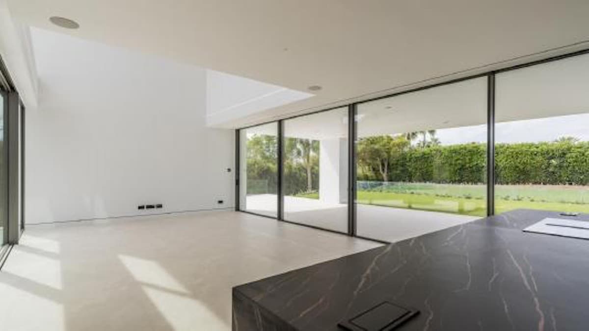 Townhouse in The Golden Mile — photo 6 of 10