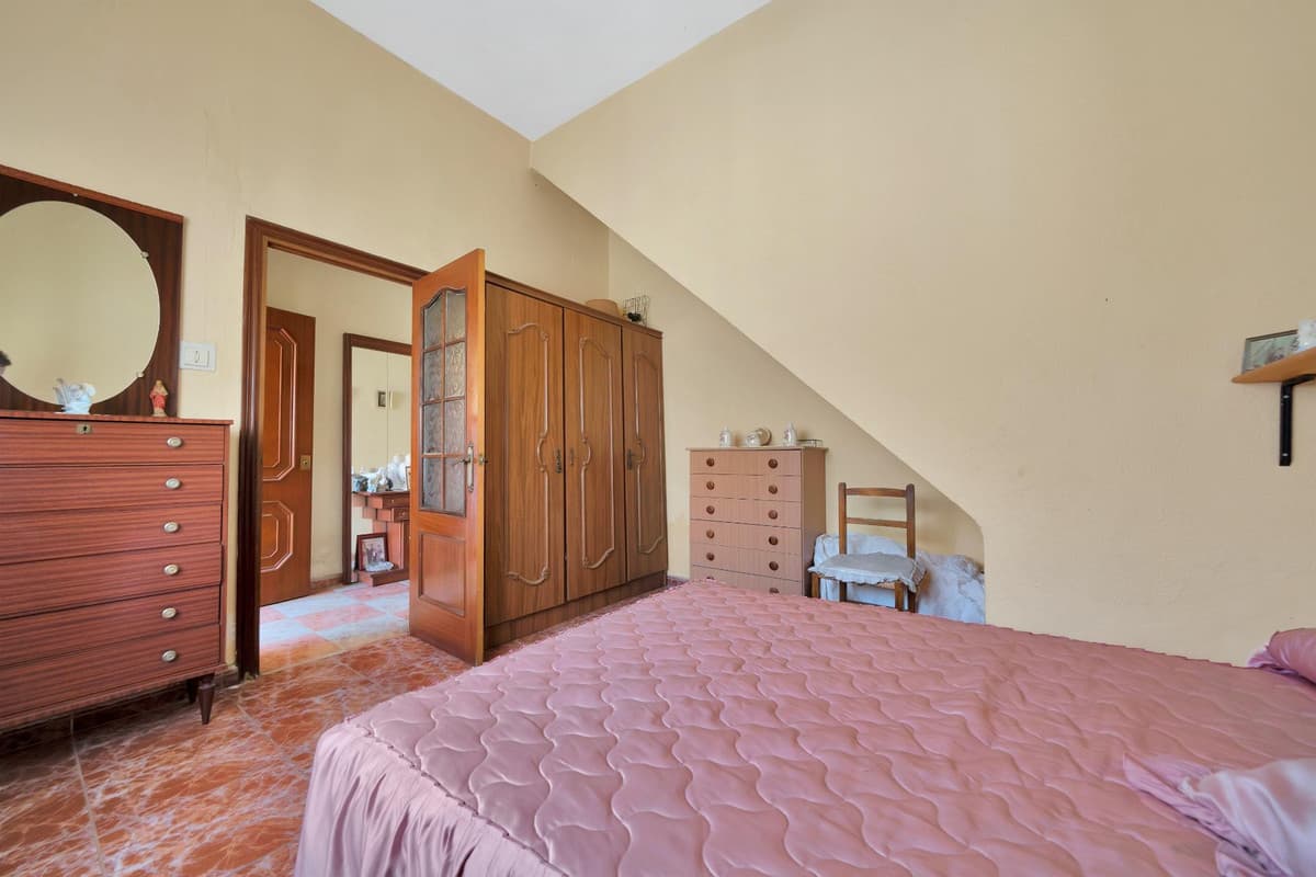 Detached Villa in La Línea — photo 8 of 10