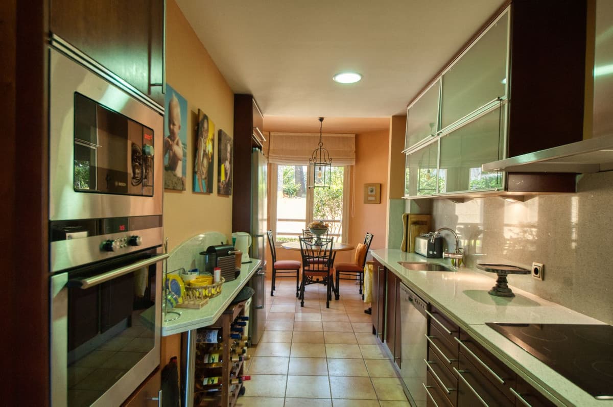 Ground Floor Apartment in Sierra Blanca — photo 4 of 10