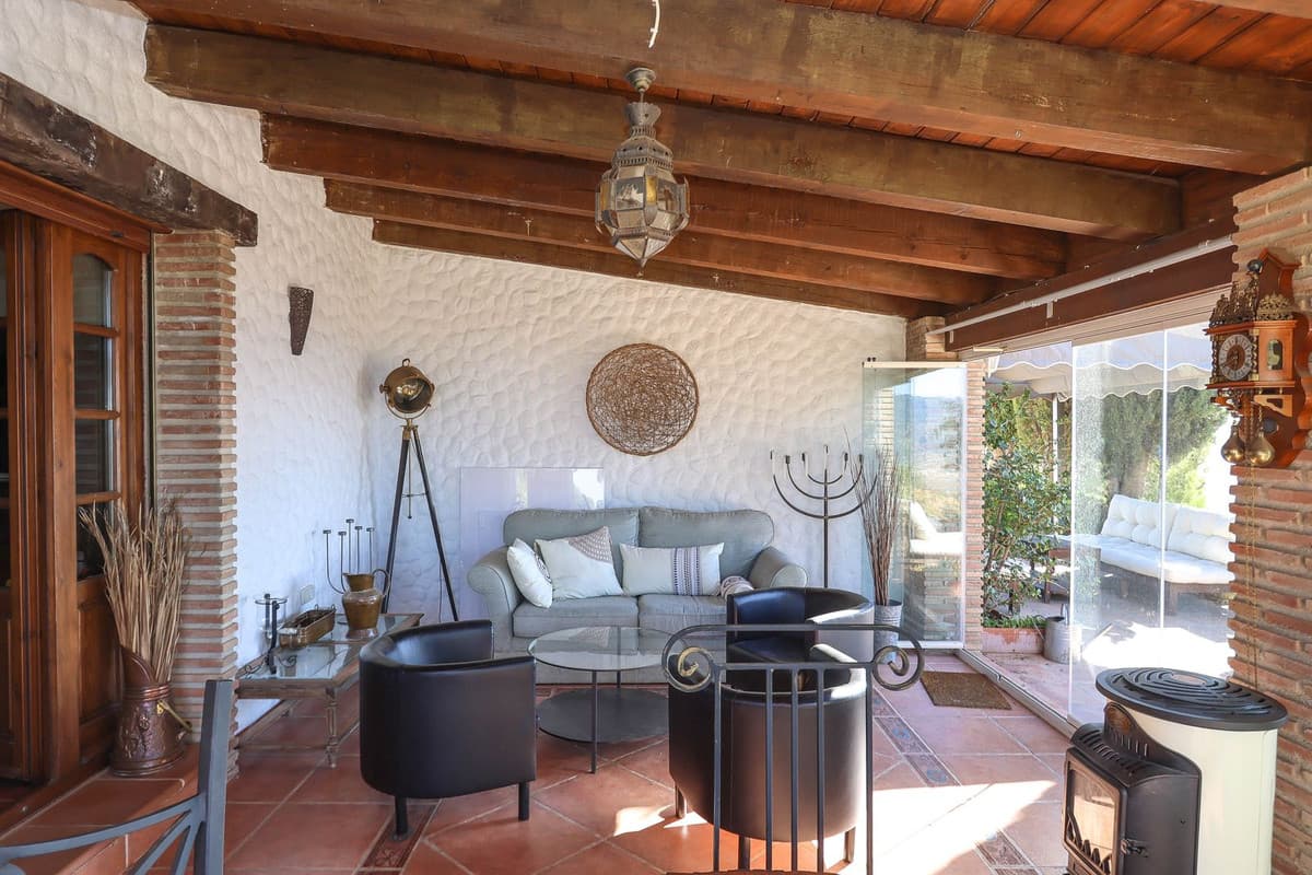 Detached Villa in Alozaina — photo 7 of 10
