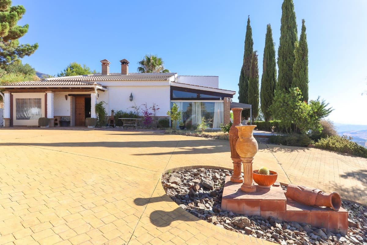 Detached Villa in Alozaina — photo 8 of 10