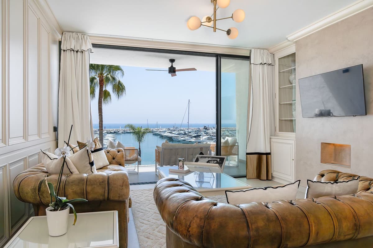 Middle Floor Apartment in Puerto Banús — photo 7 of 10
