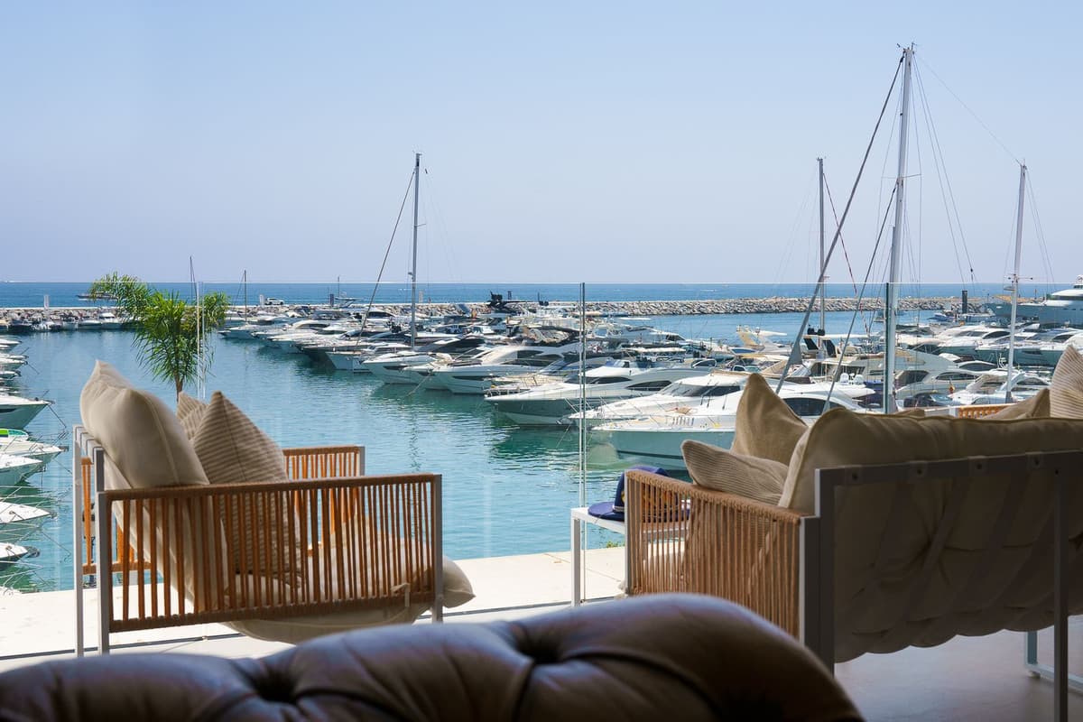Middle Floor Apartment in Puerto Banús — photo 8 of 10