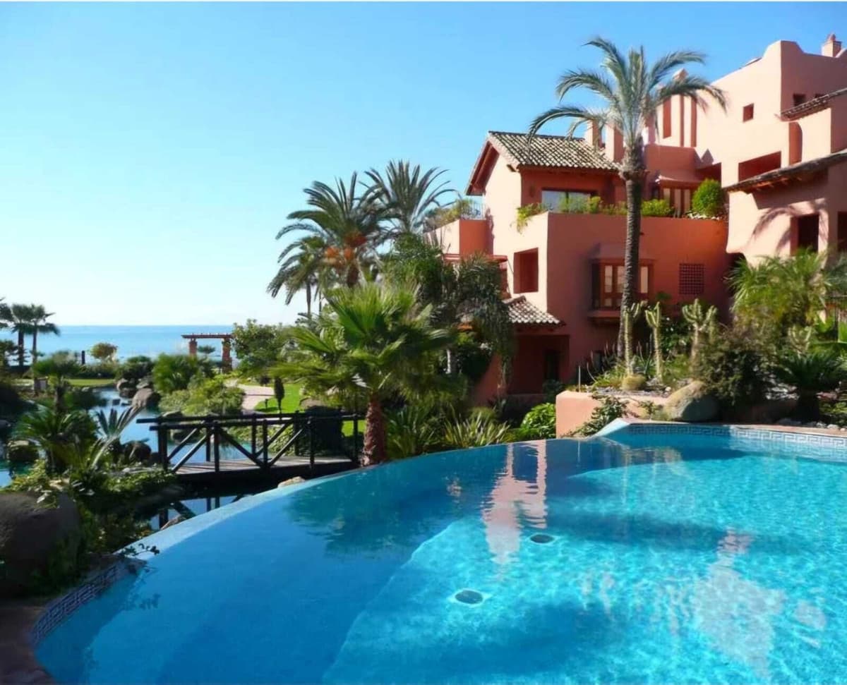 Penthouse in Estepona — photo 3 of 10