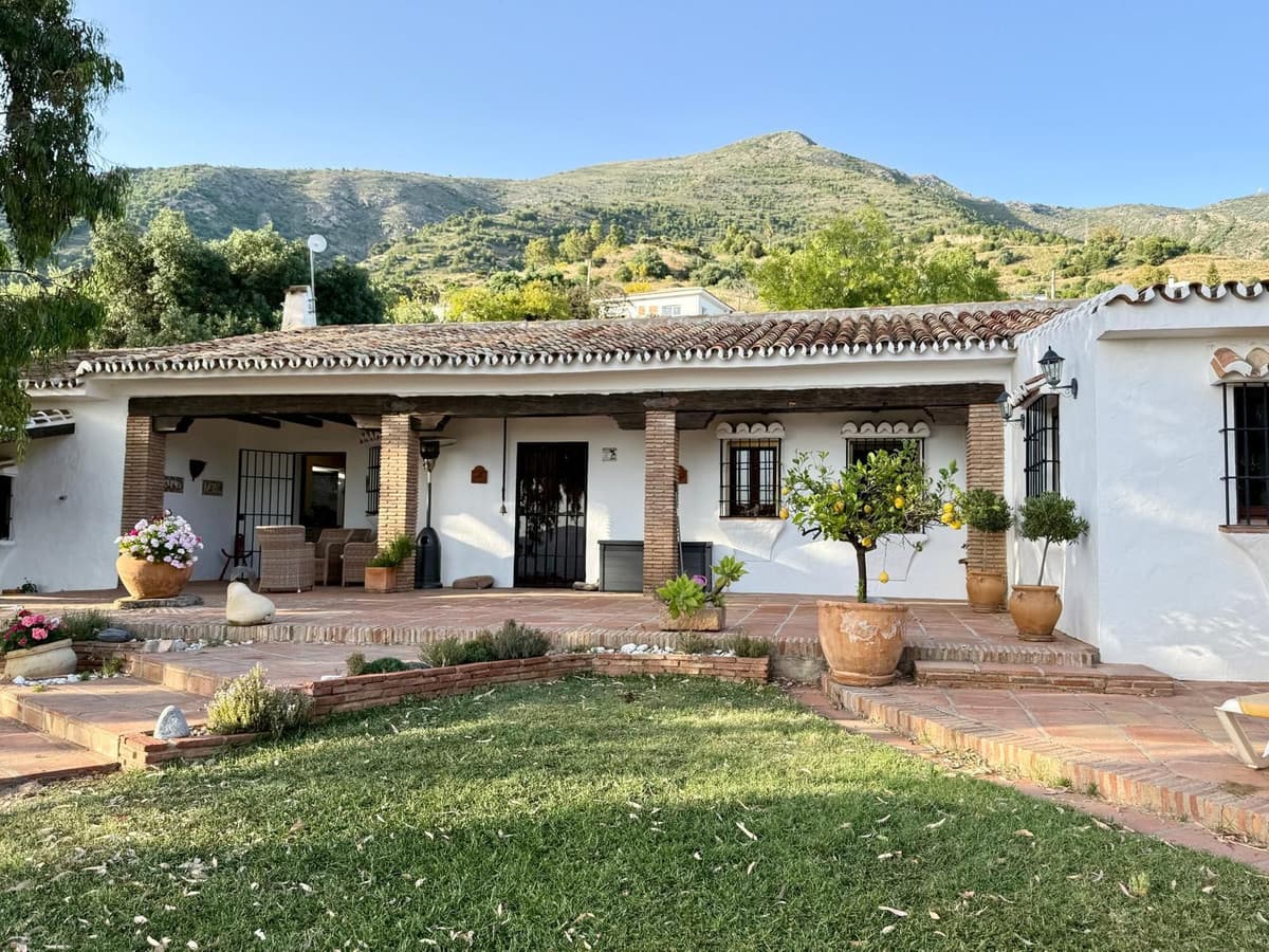 Detached Villa in Mijas