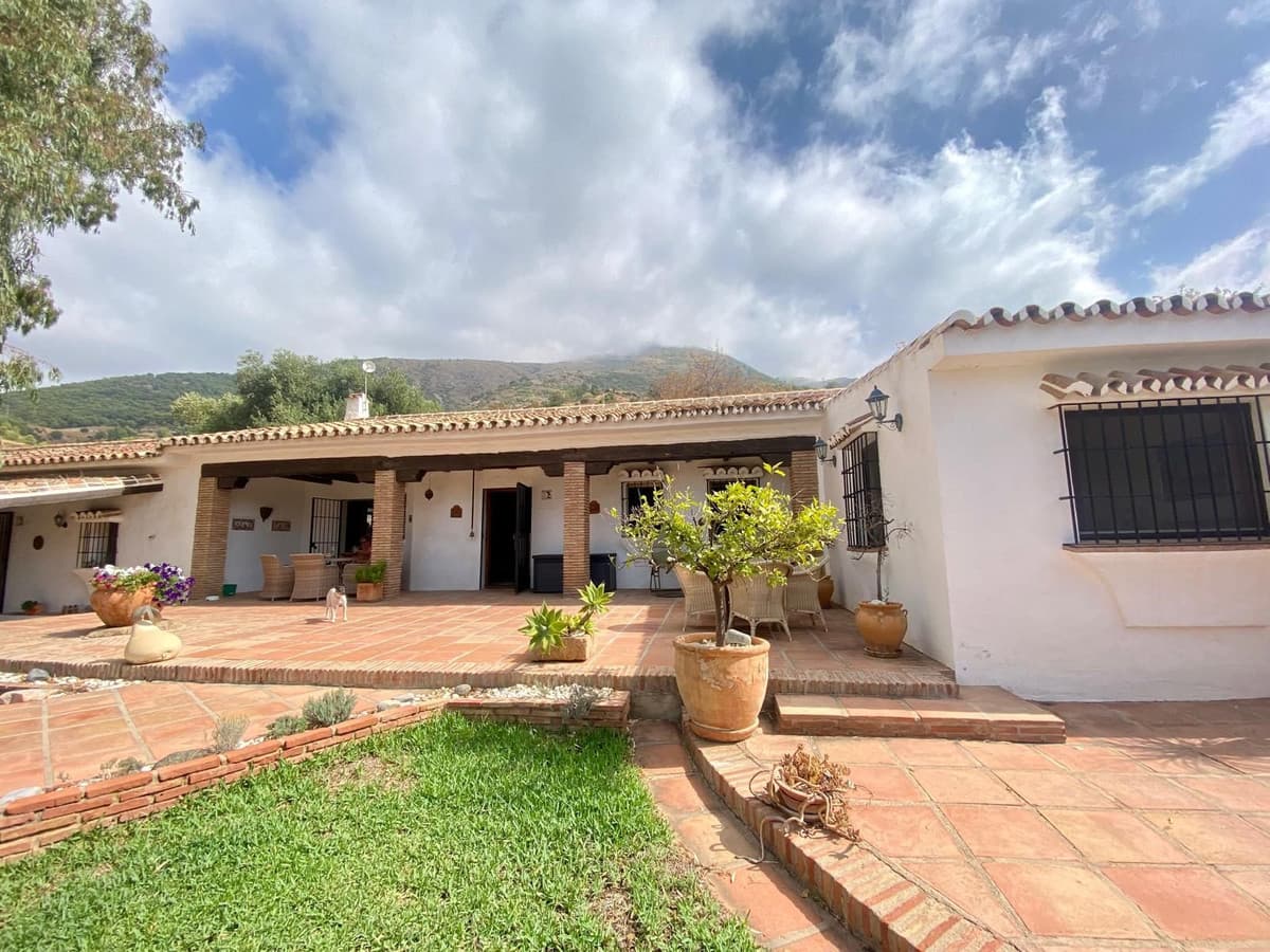 Detached Villa in Mijas — photo 3 of 20