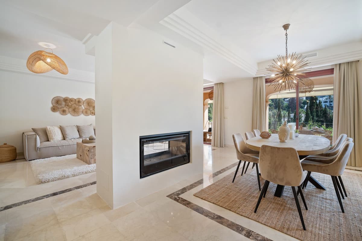 Semi-Detached House in Puerto Banús — photo 4 of 10