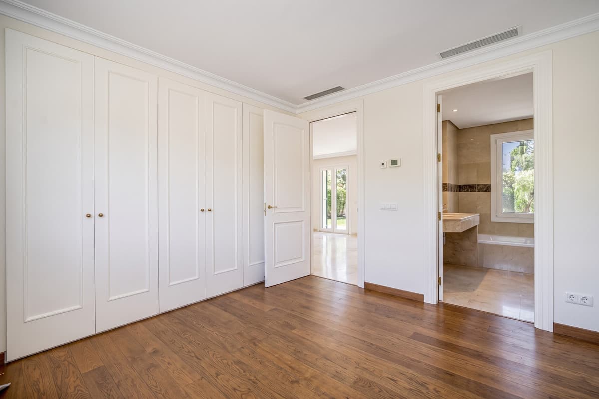 Detached Villa in The Golden Mile — photo 10 of 10
