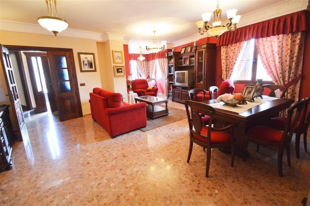 Detached Villa in Villanueva De La Concepcion — photo 5 of 10