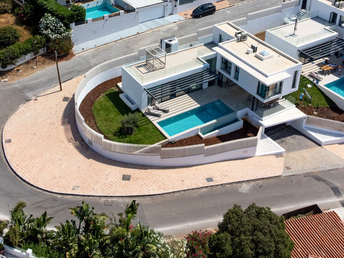 Detached Villa in El Chaparral — photo 4 of 10