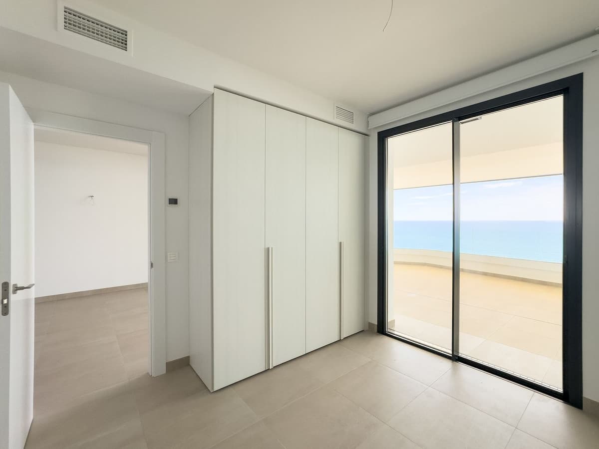 Middle Floor Apartment in Fuengirola — photo 5 of 10