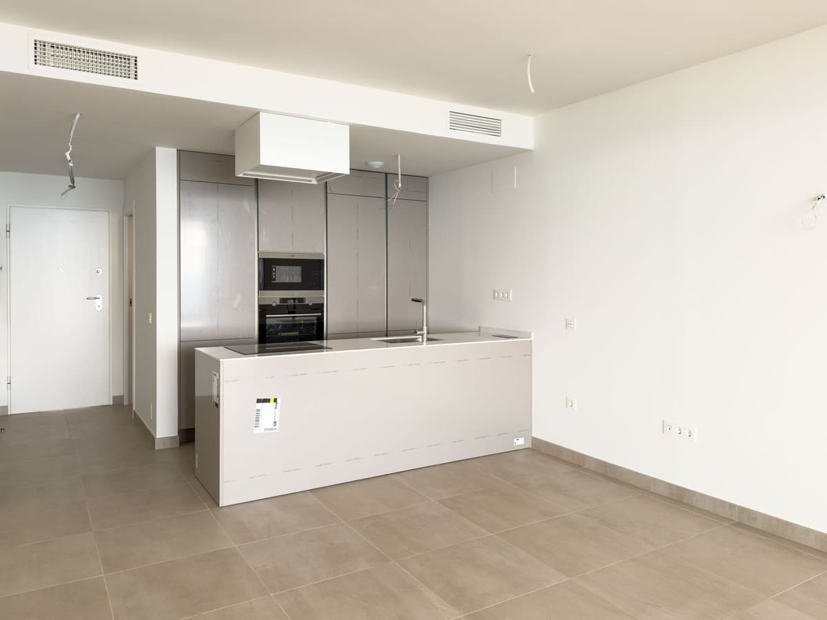 Middle Floor Apartment in Fuengirola — photo 6 of 10