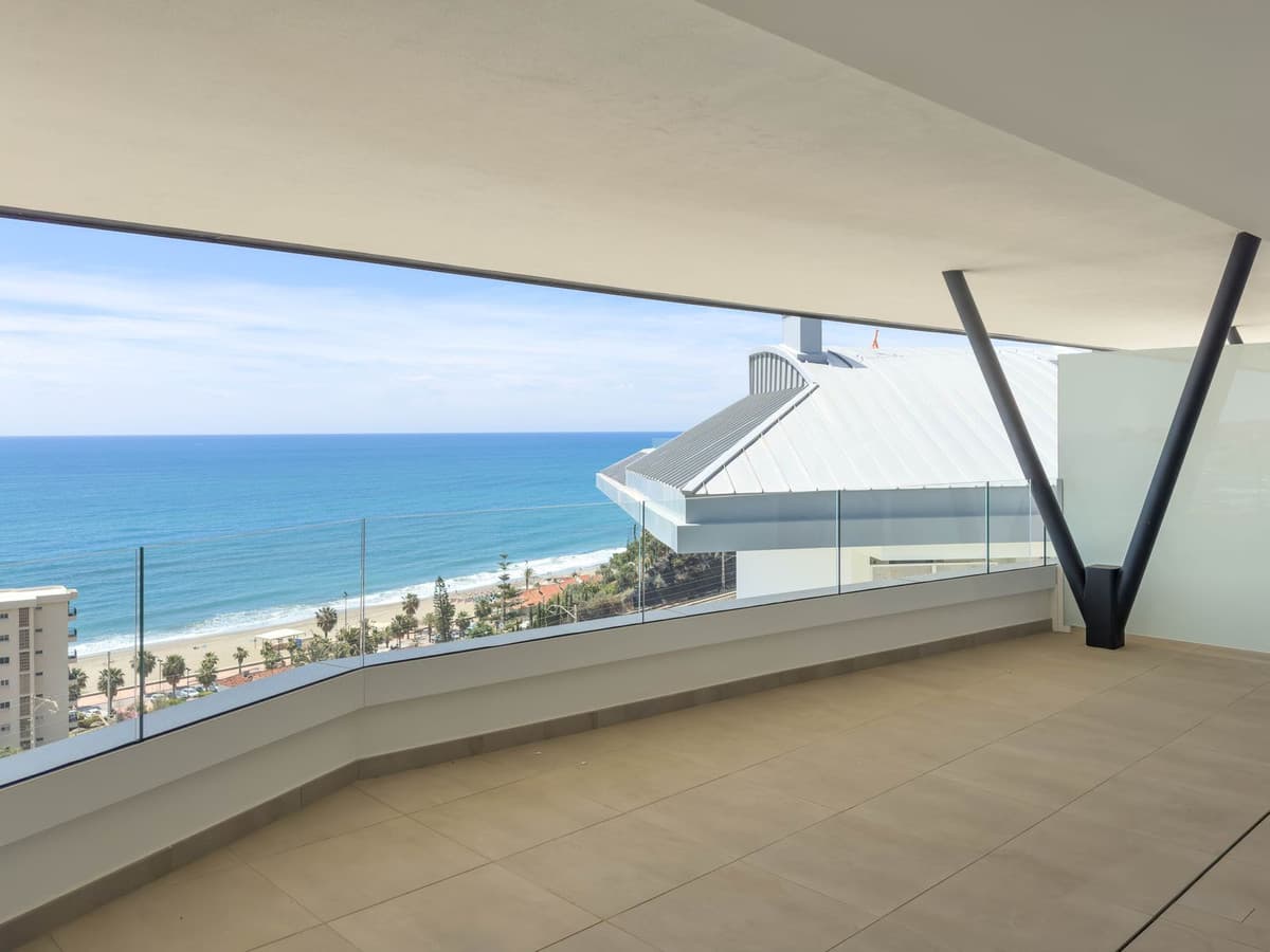 Middle Floor Apartment in Fuengirola — photo 8 of 10