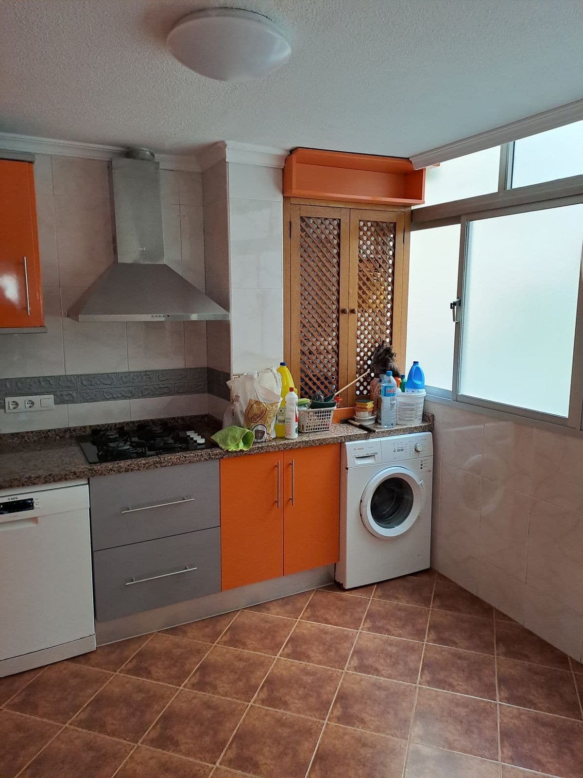 Middle Floor Apartment in Málaga Centro — photo 4 of 10