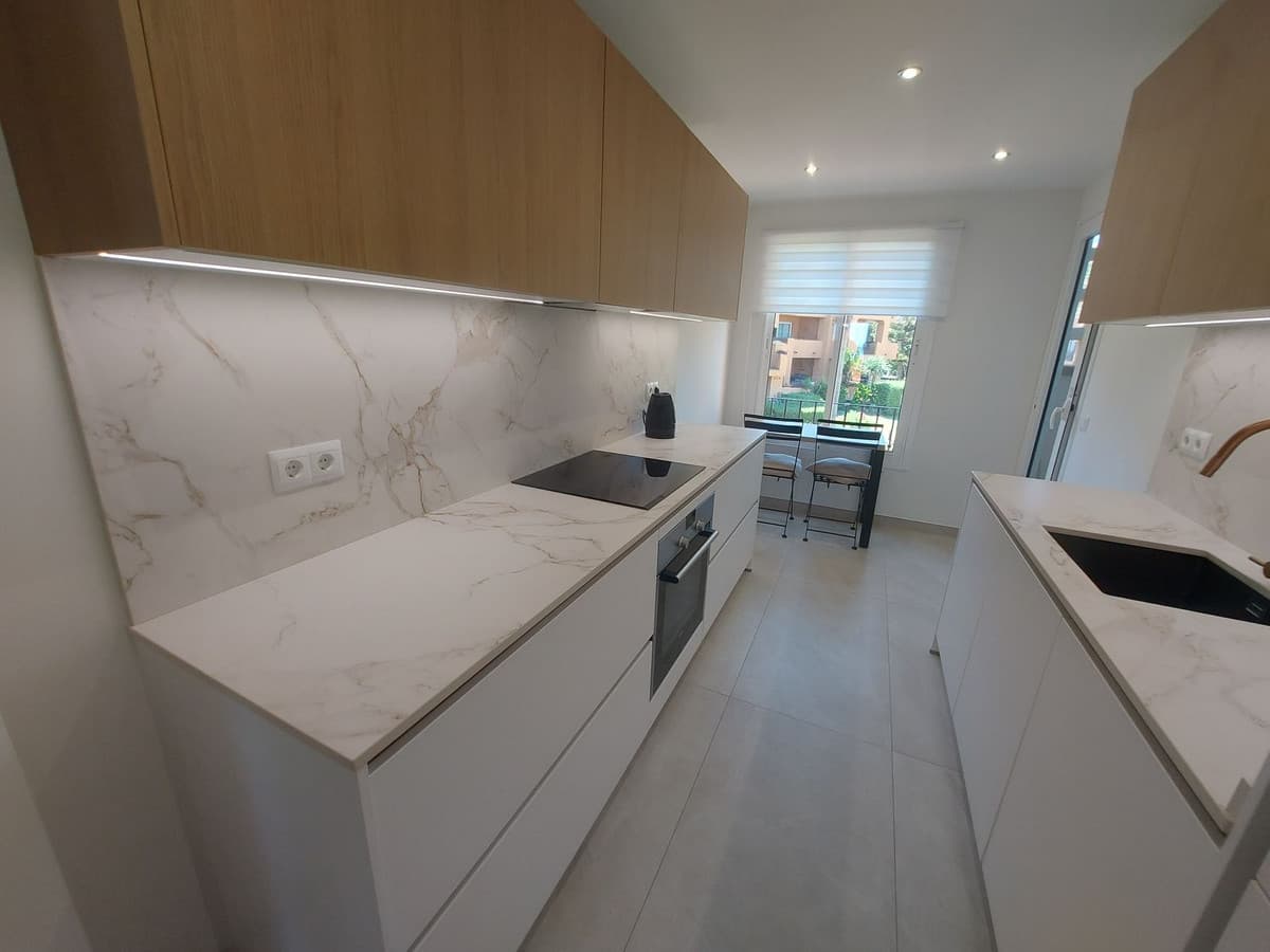 Middle Floor Apartment in La Duquesa — photo 4 of 10