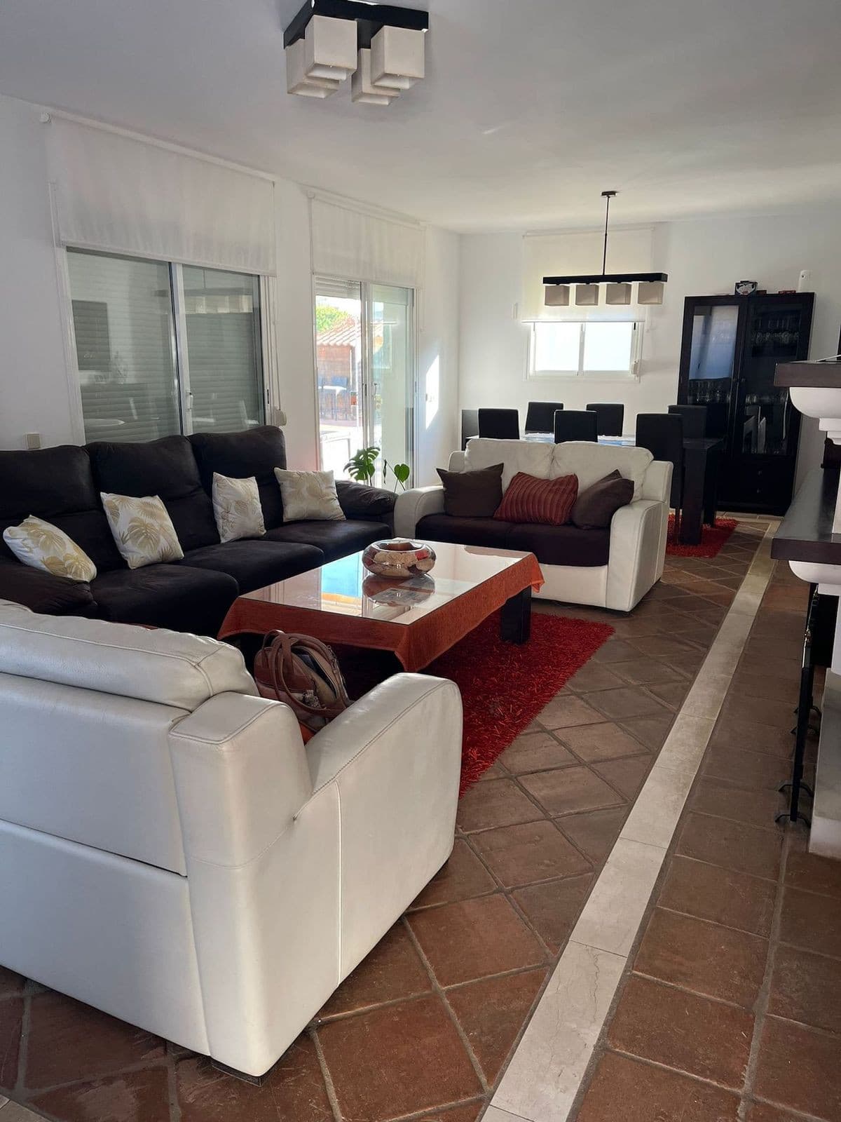 Detached Villa in La Duquesa — photo 4 of 13