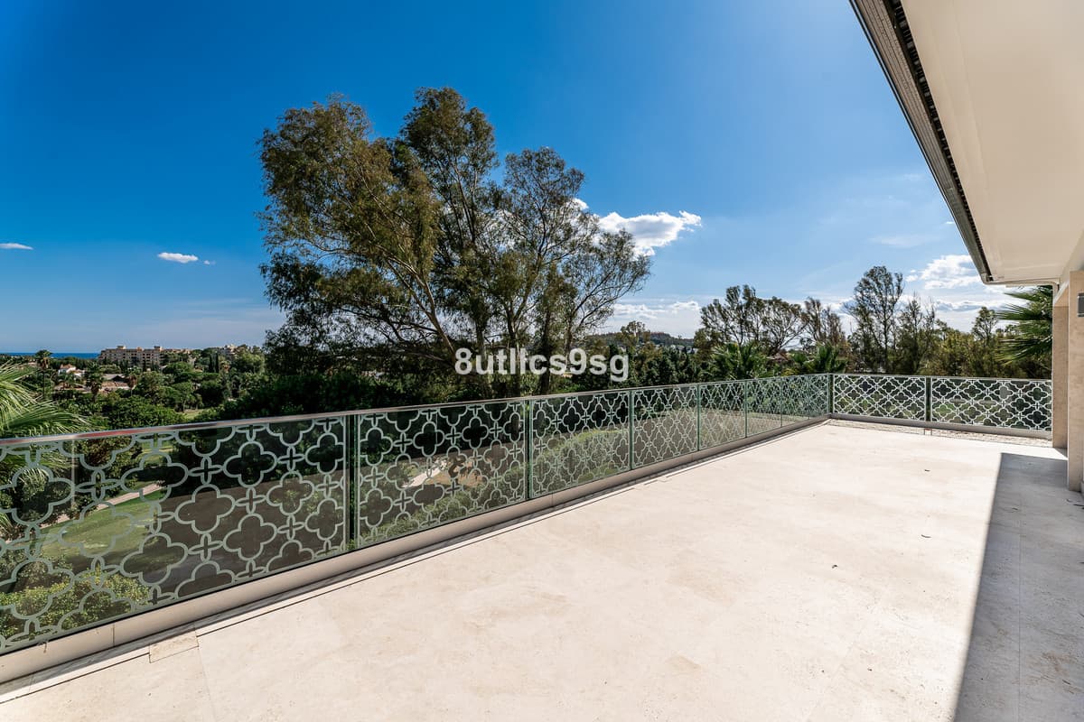 Detached Villa in Nueva Andalucía — photo 10 of 10