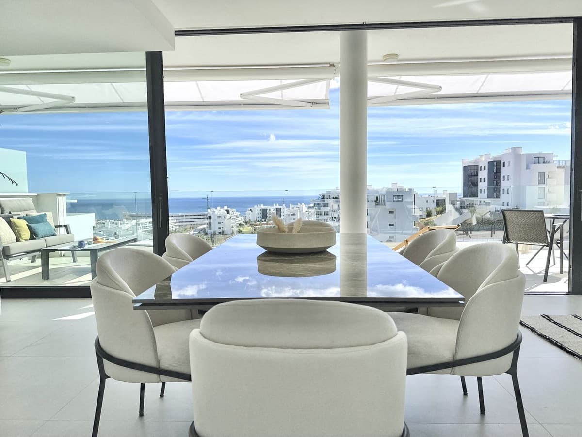 Middle Floor Apartment in Fuengirola — photo 4 of 10