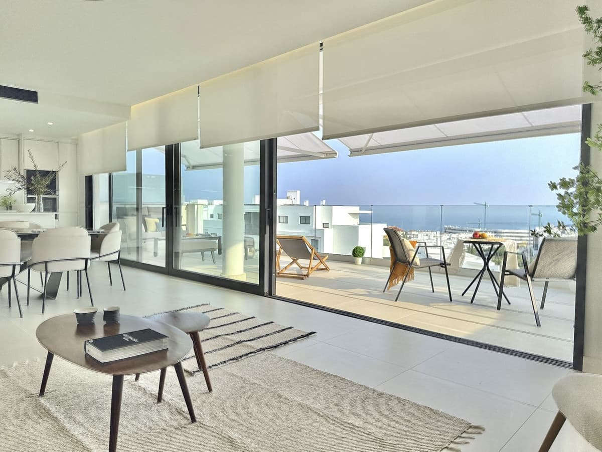 Middle Floor Apartment in Fuengirola — photo 5 of 10