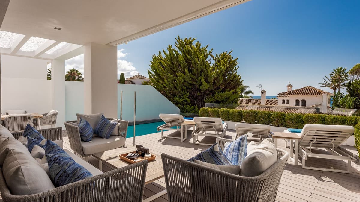 Detached Villa in The Golden Mile — photo 3 of 10