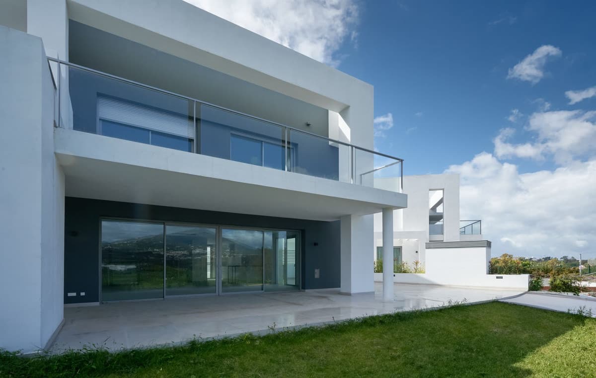 Semi-Detached House in San Pedro de Alcántara — photo 2 of 10